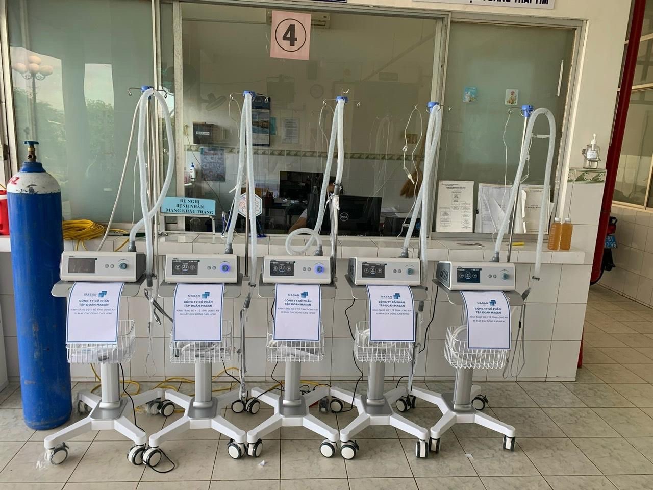 Masan Group donates ventilators - 1.jpg